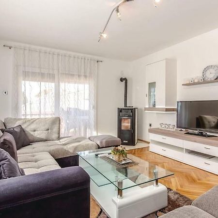 Apartments No 1288 ノヴィ・ヴィノドロスキー エクステリア 写真